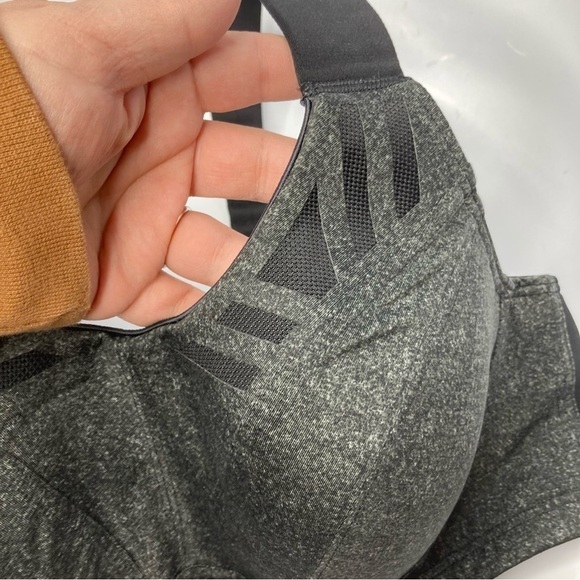 Livi active bra gray & black size 40B - Picture 4 of 8
